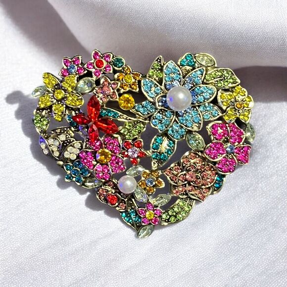 Jaded Enterprises Jewelry - Elegant Baroque Large Heart Love Flower Brooch